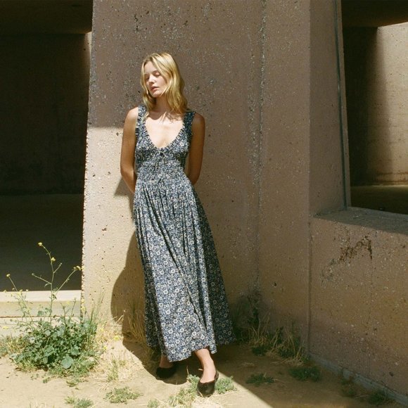 Doen Dresses & Skirts - Doen Emmaretta Dress Blue Jessamine Calico